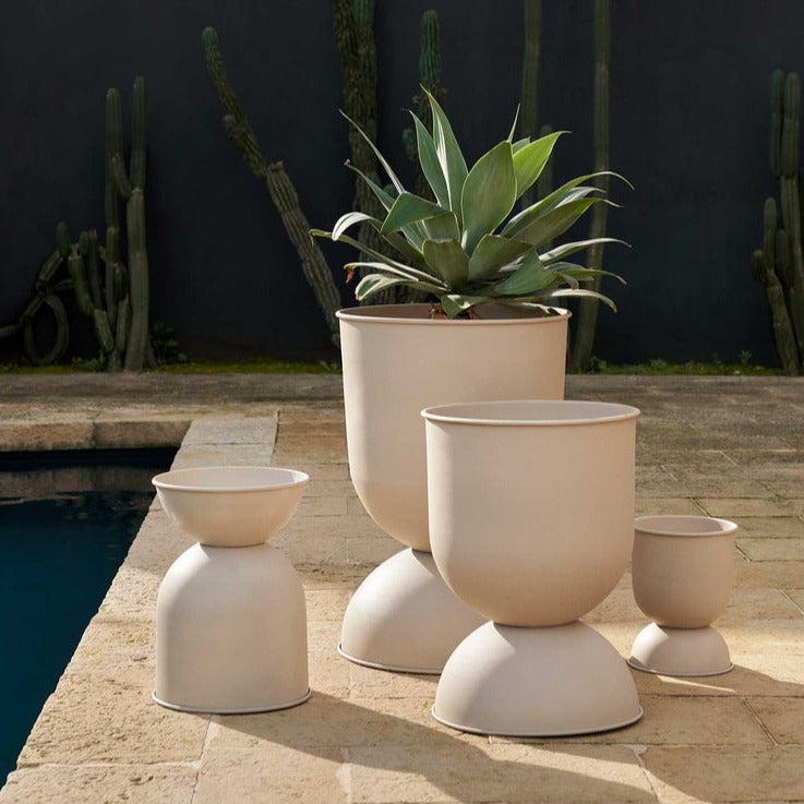 Ferm Living Hourglass Pot - Extra Small