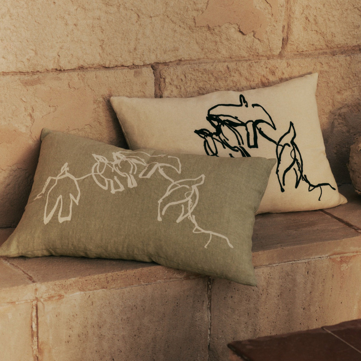 Ferm Living Vuelo Cushion Cover - Elm Green