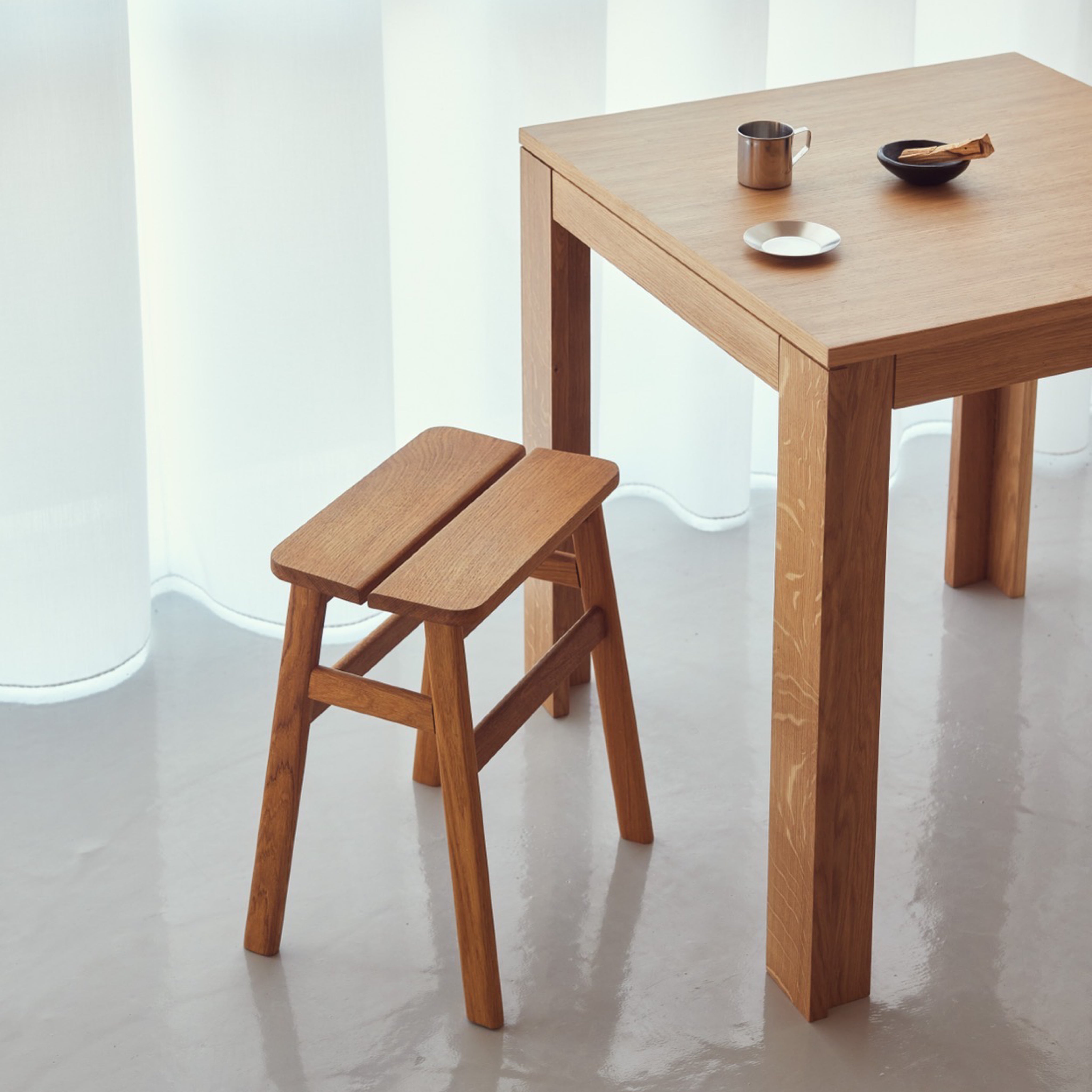 Form & Refine Element Dining Table 70x70