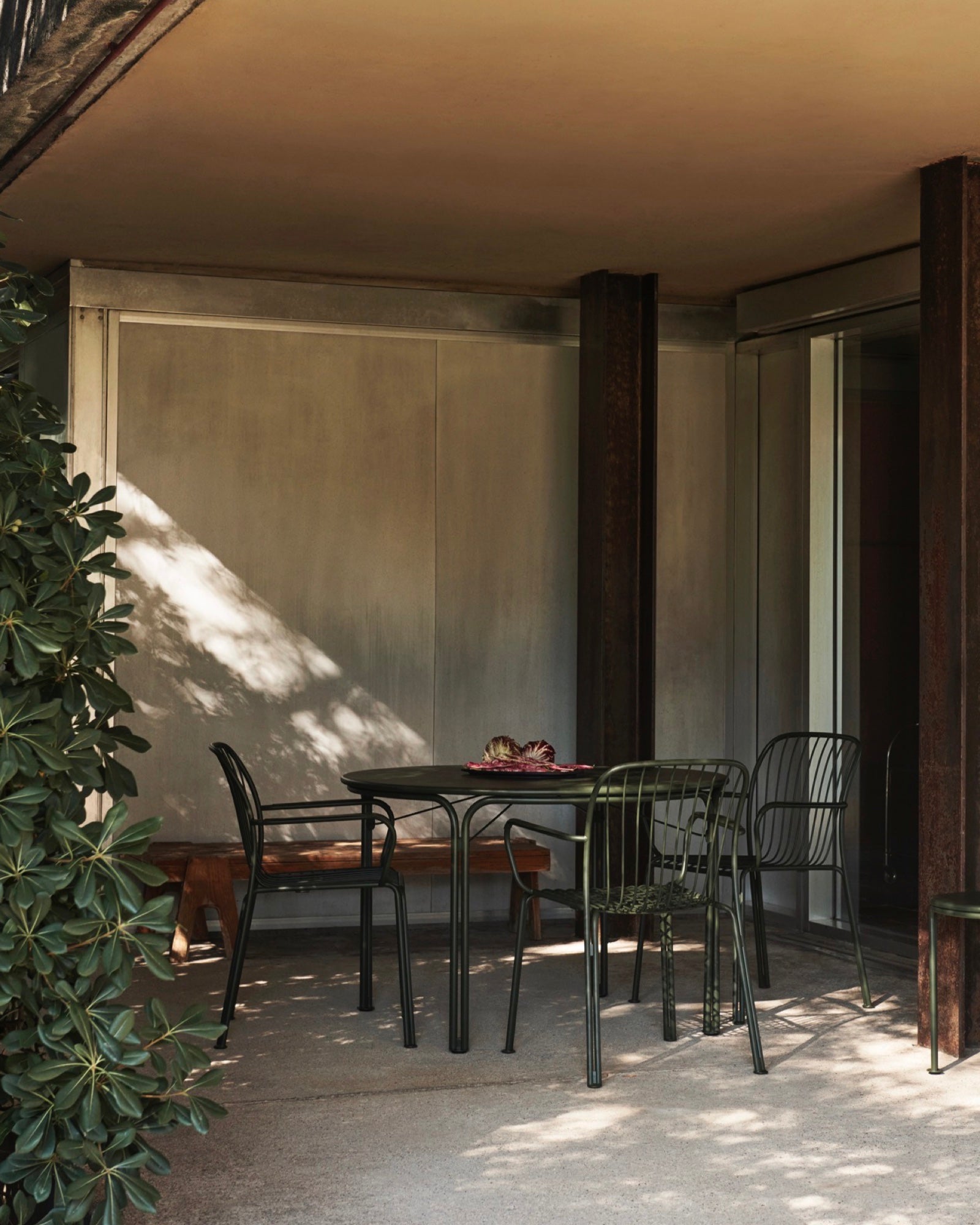 &Tradition Thorvald Round Dining Table SC98