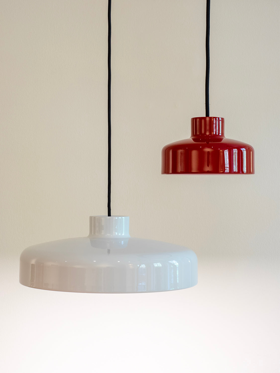 NINE Lacquer Pendant Small - Red