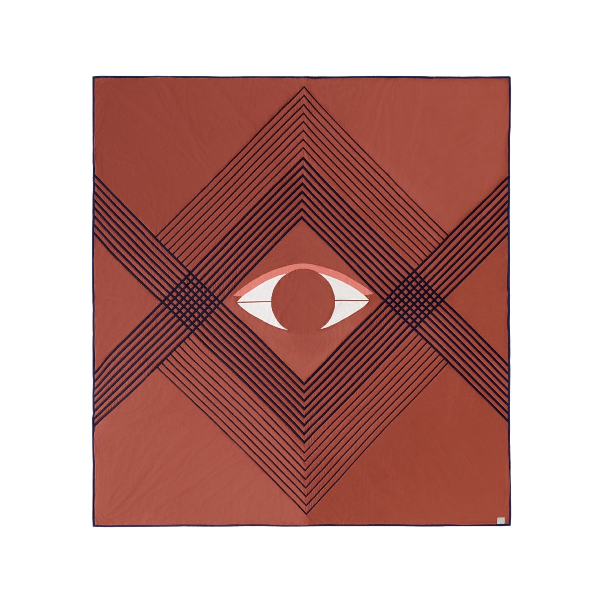 &Tradition The Eye Bedspread - Red/Brown (AP9)