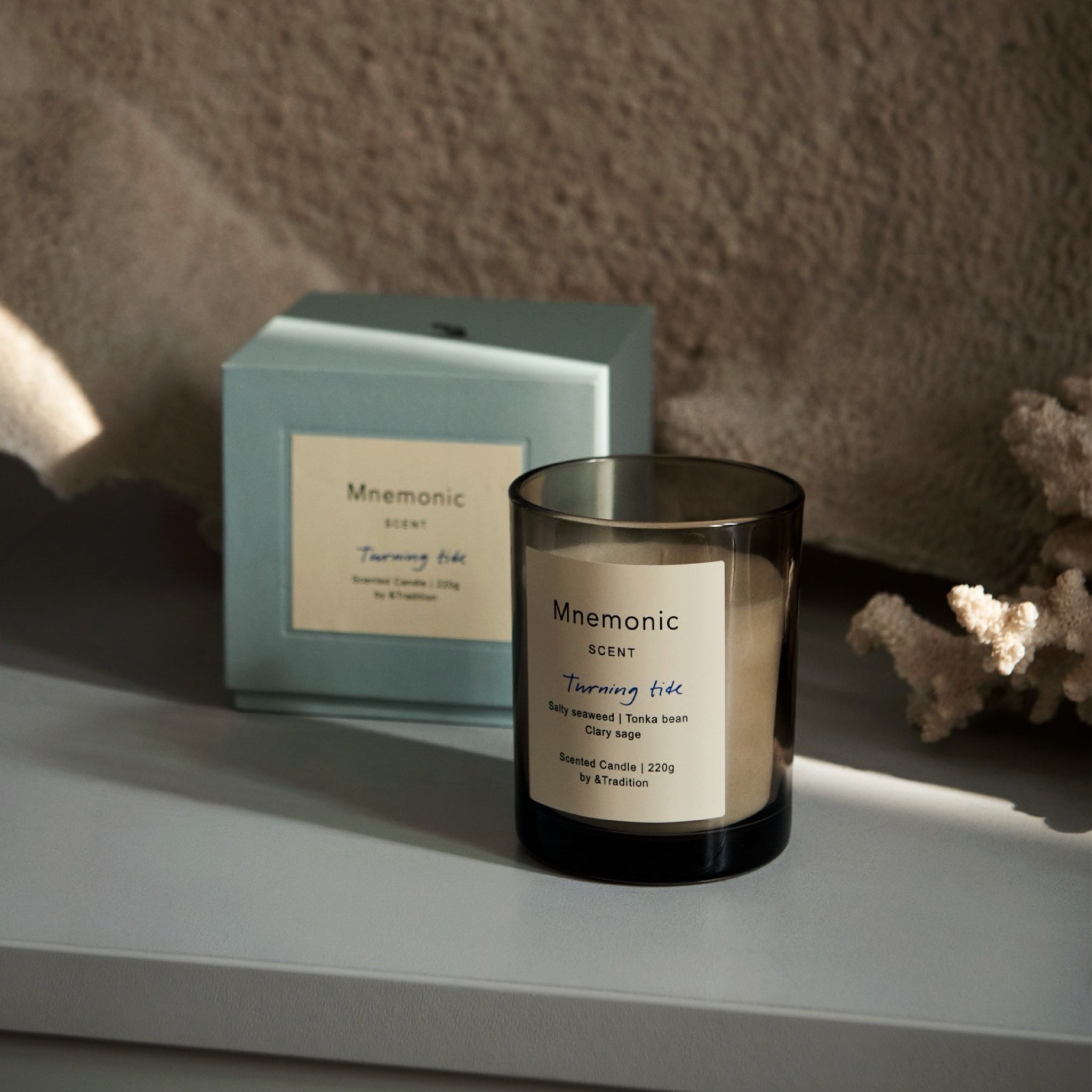 &Tradition Mnemonic Scented Candle - Turning Tide (MNC5)