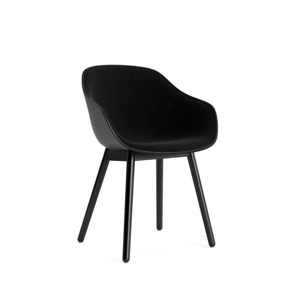 HAY AAC 212 front uph Re-wool 198 – black 2.0 shell – black wb lacquered oak base