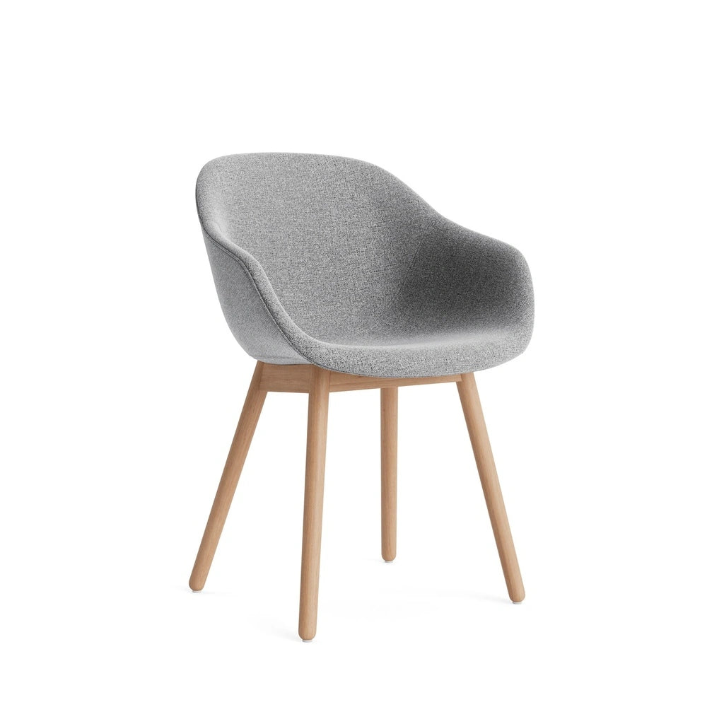 HAY AAC 213 Hallingdal 130 – wb lacquer oak base