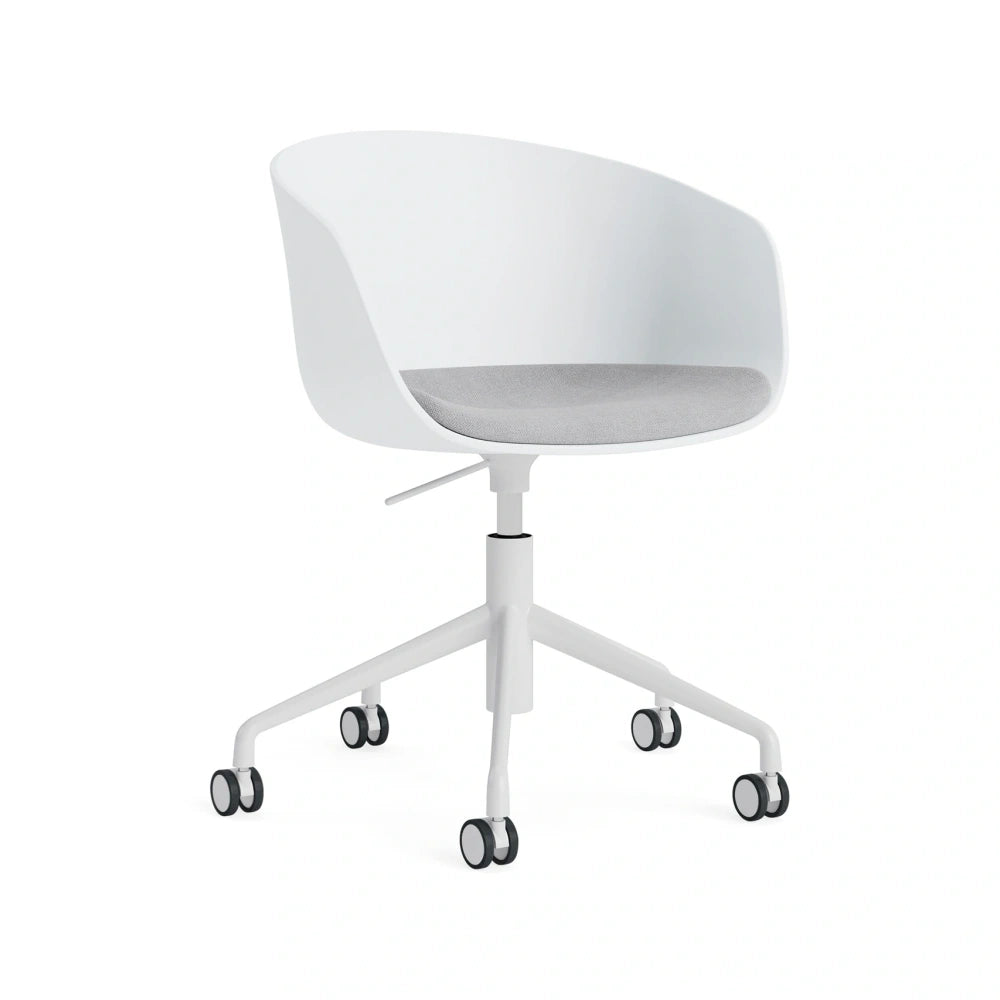 HAY AAC 52 white 2.0 shell – seat uph Linara 443 – white base