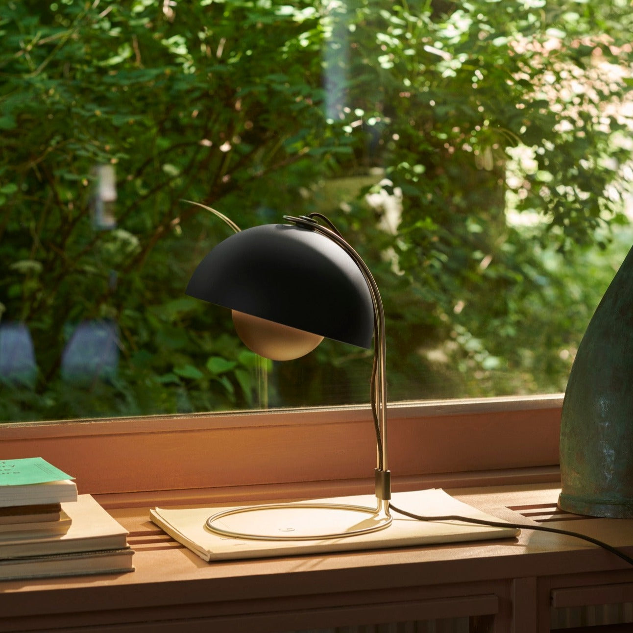 &Tradition Flowerpot Task Lamp VP4