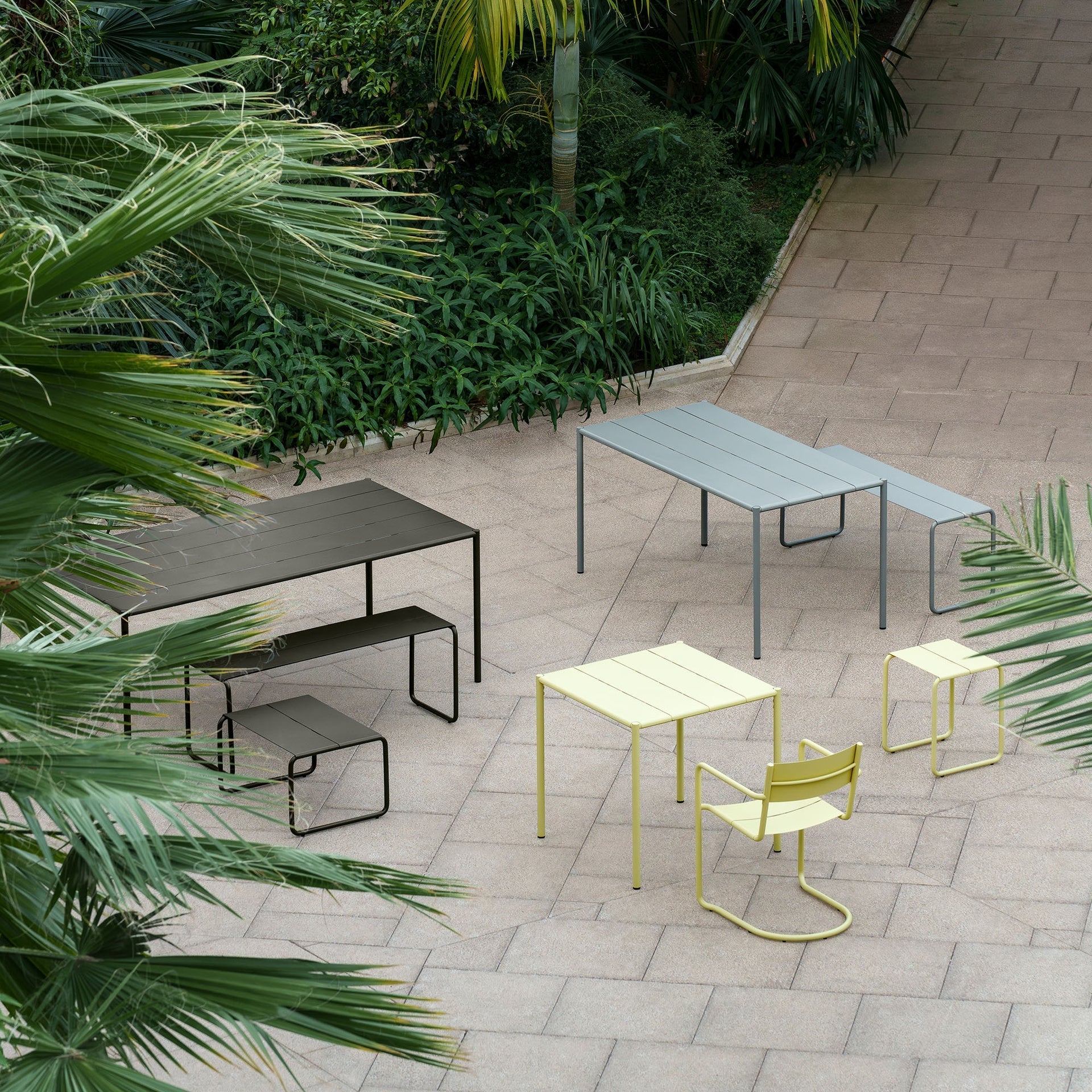 NINE Sine Outdoor Furniture by Note Design Studio