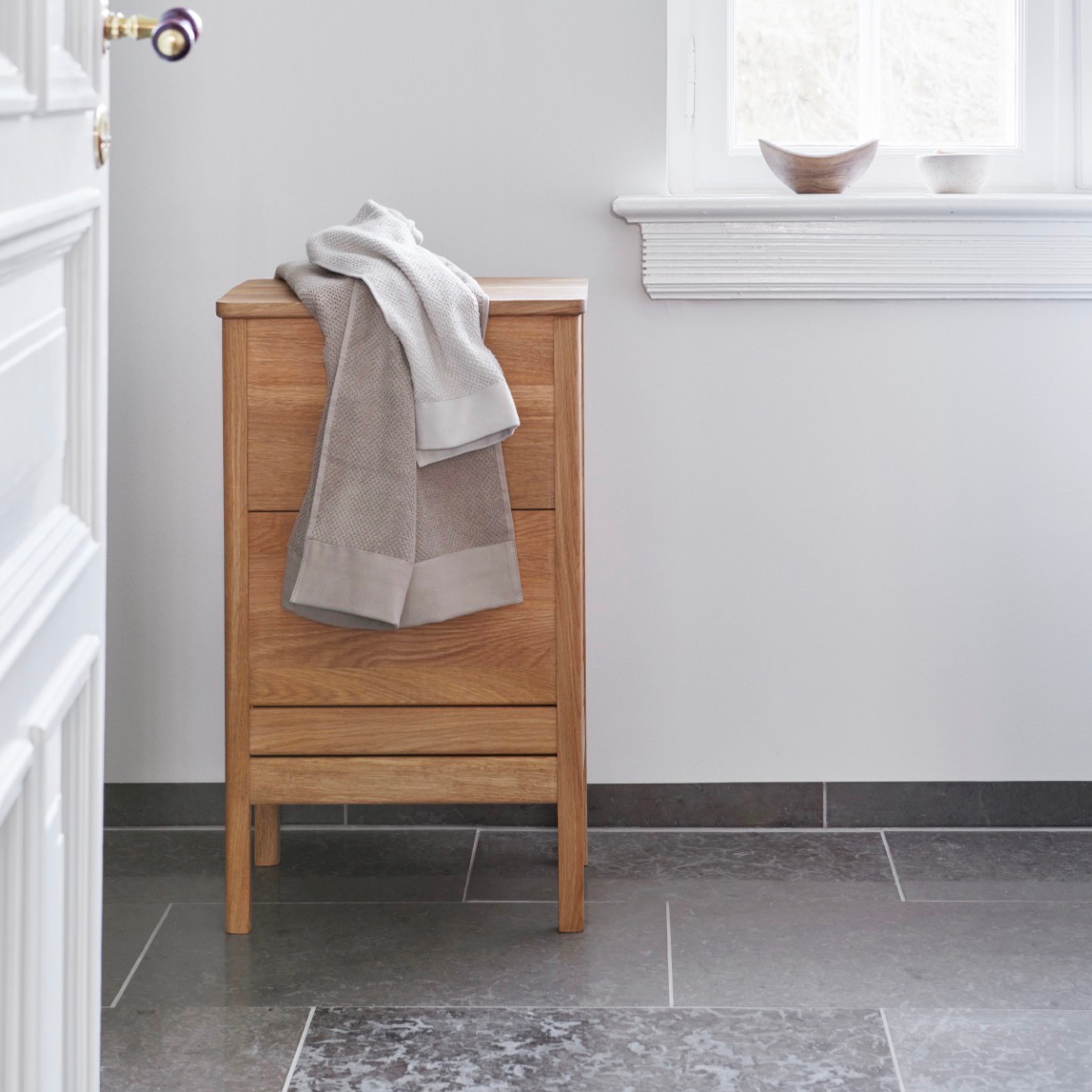 Form & Refine A Line Laundry Box