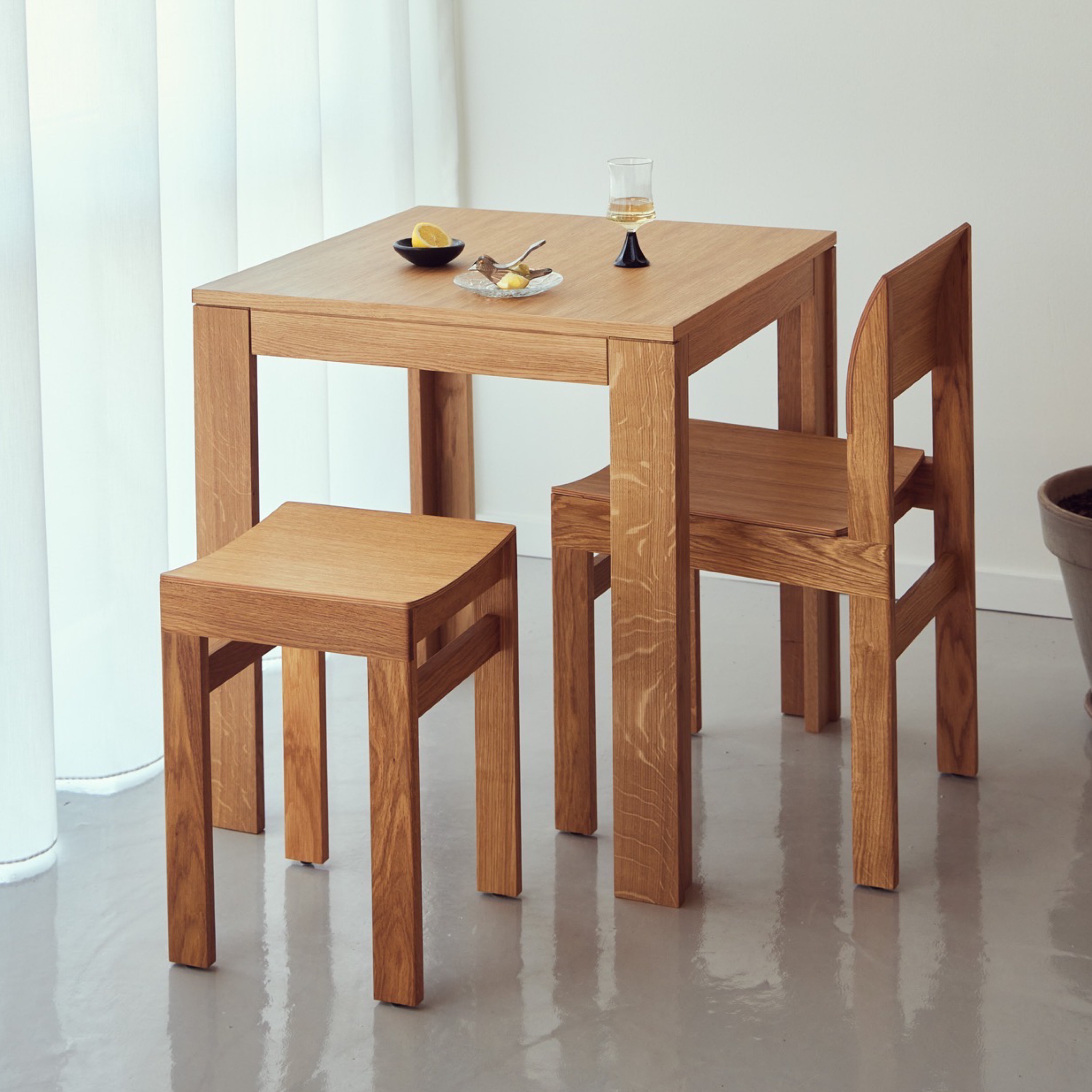 Form & Refine Sonder Stool