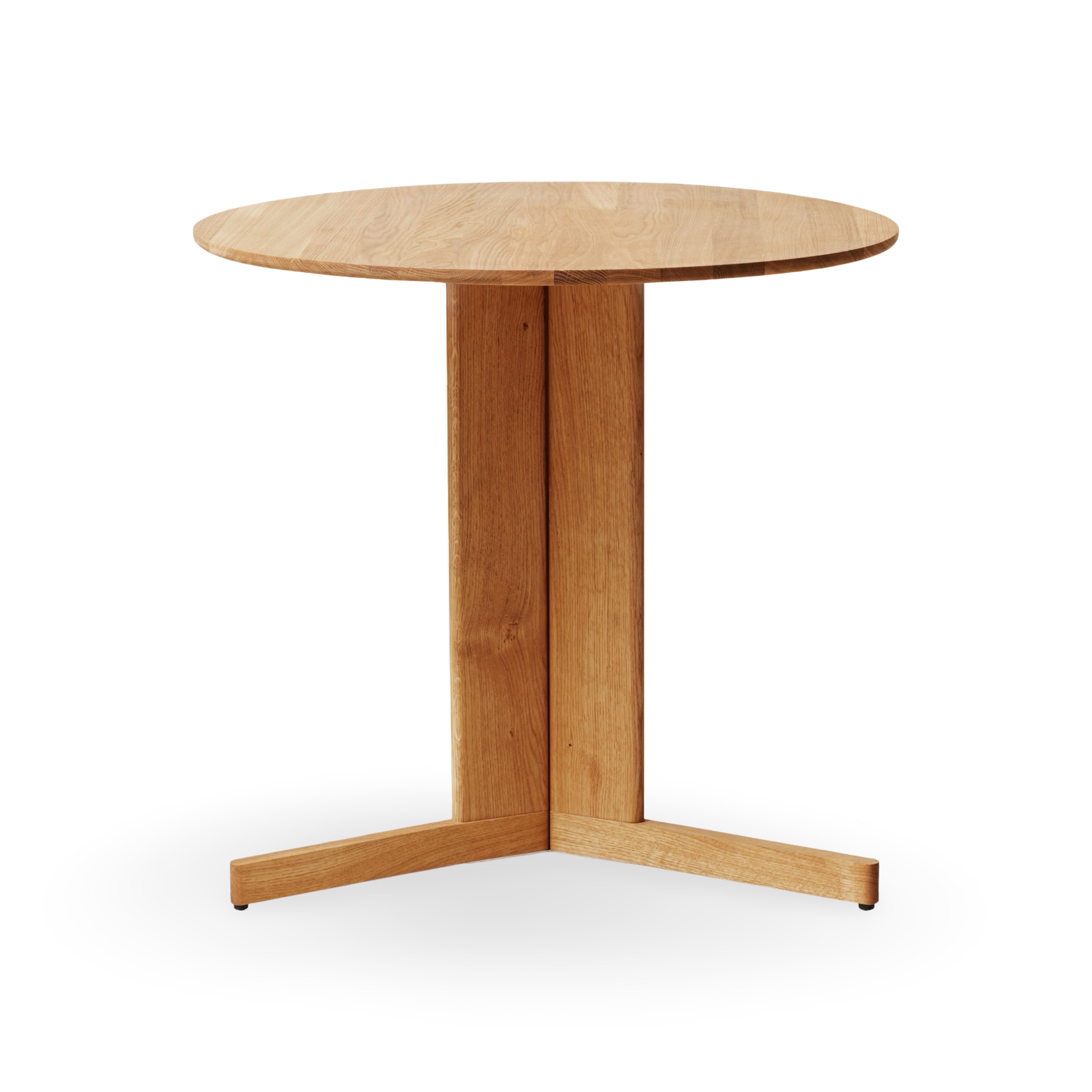 Form & Refine Trefoil Round Table Ø75