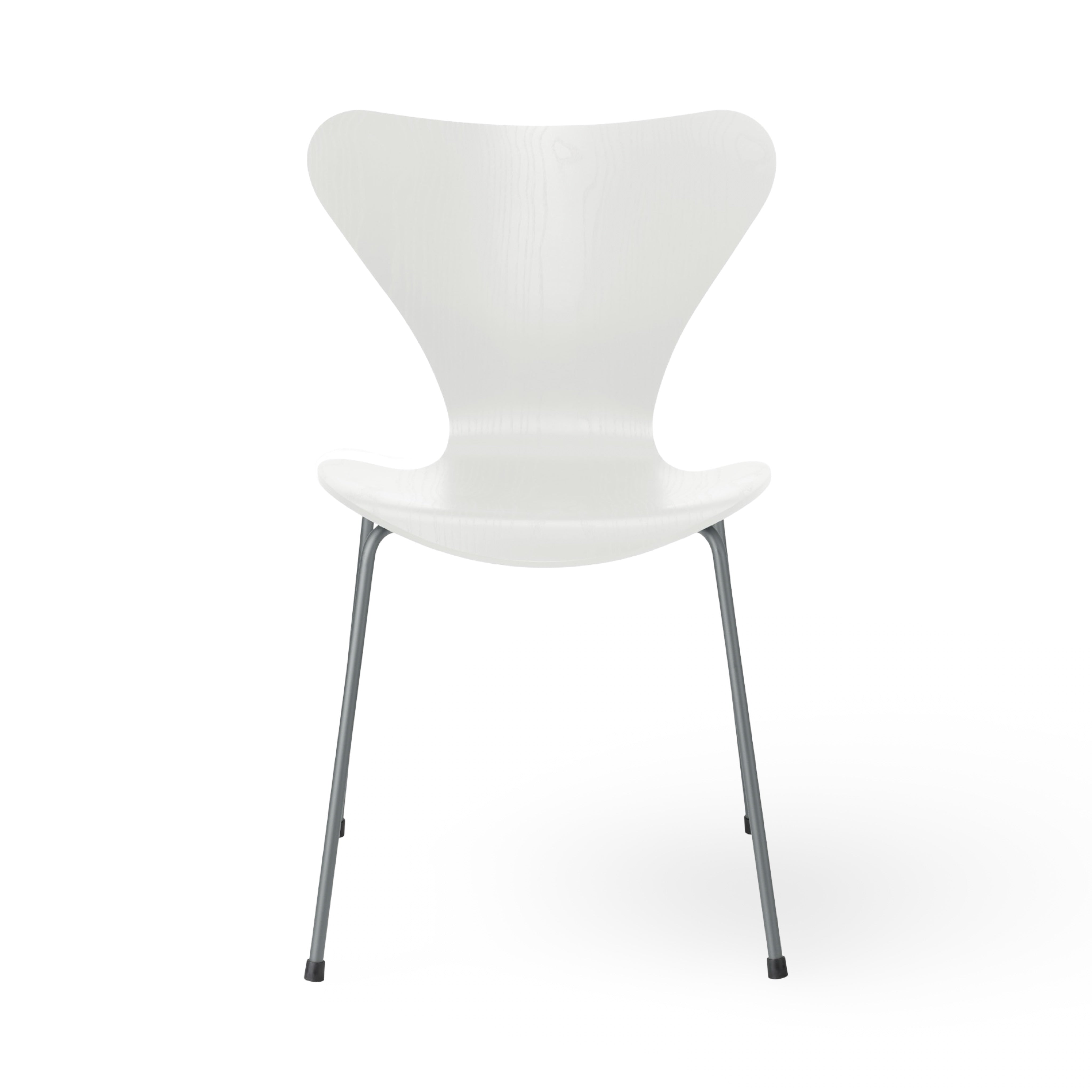 Fritz Hansen Series 7™ Dining Chair in Coloured Veneer