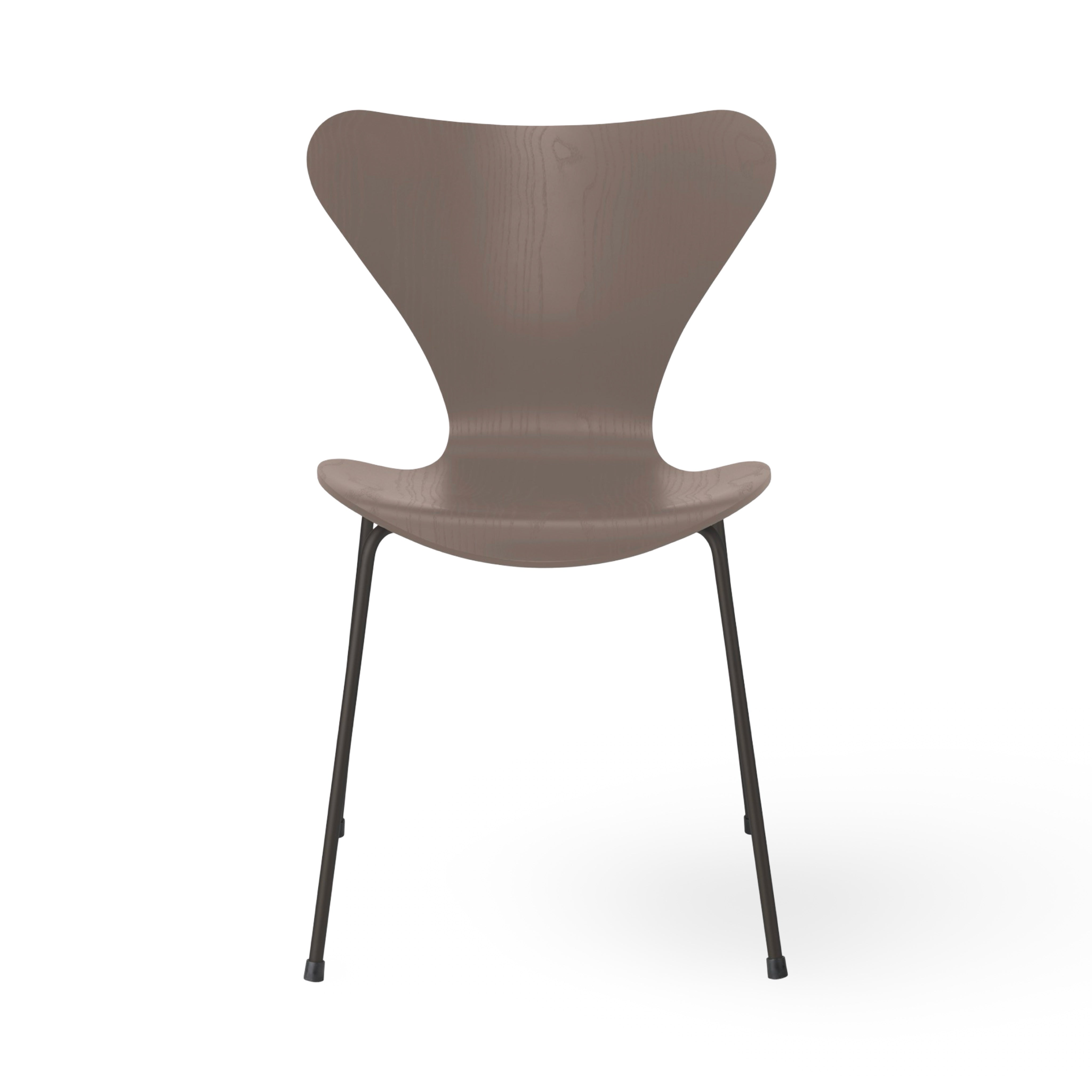 Fritz Hansen Series 7™ Dining Chair in Coloured Veneer