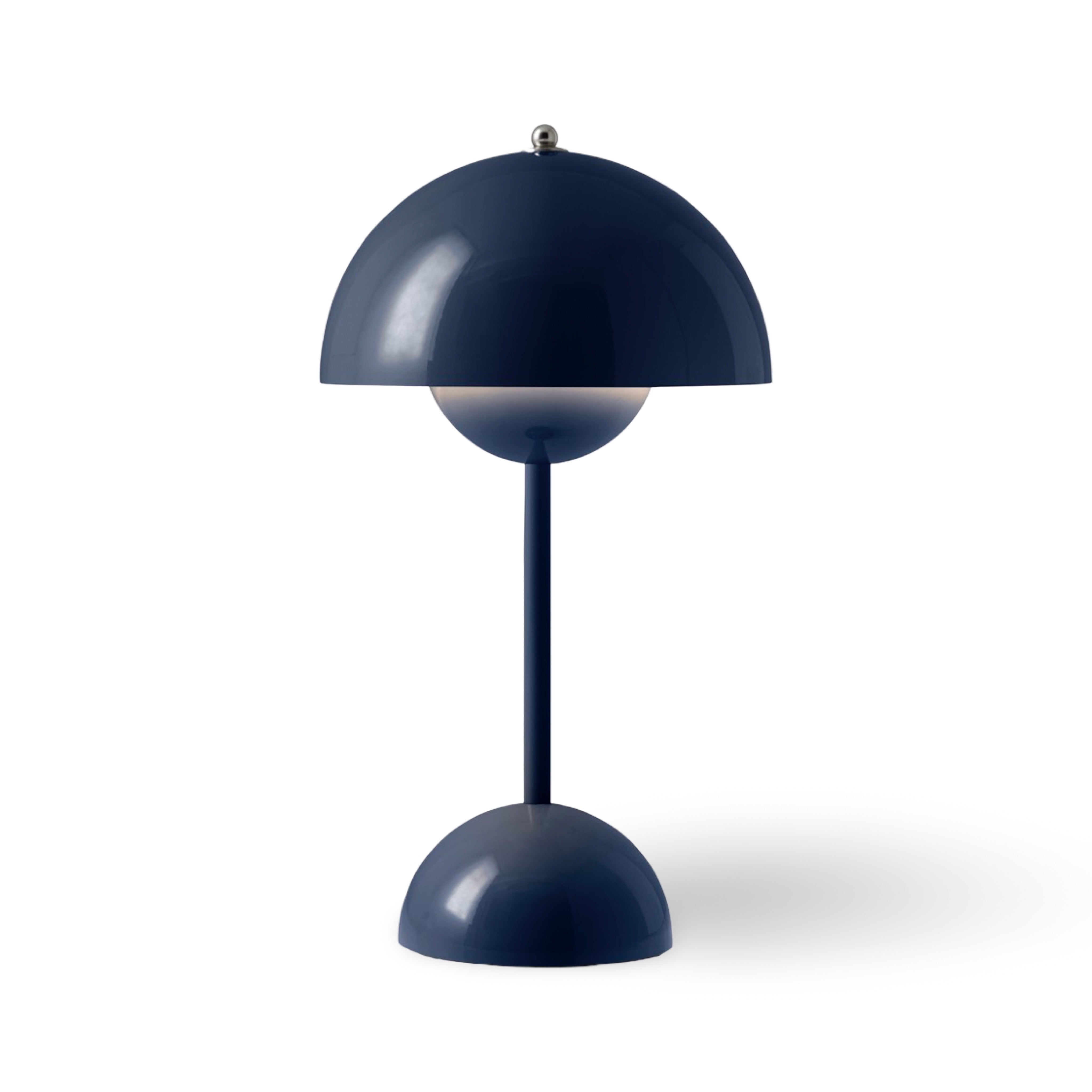 &Tradition Flowerpot Portable Lamp VP9