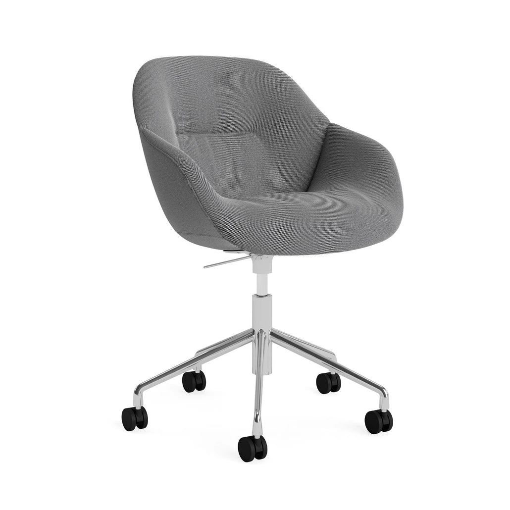 HAY AAC 153 Soft Steelcut Trio 133 – polished aluminium base