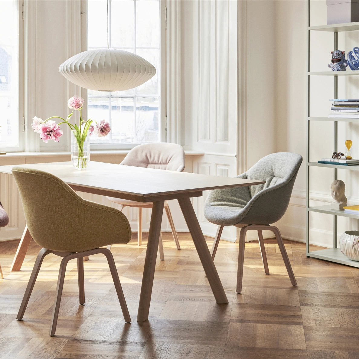 Family context: HAY AAC 123 Soft chairs around a CPH 30 dining table; the pictured model differs from this product.