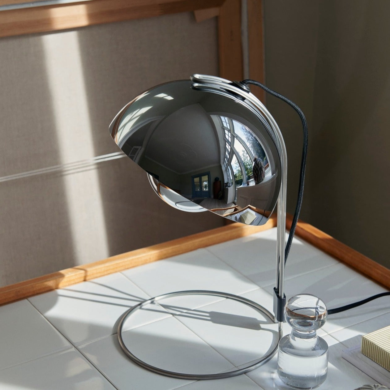 &Tradition Flowerpot Task Lamp VP4