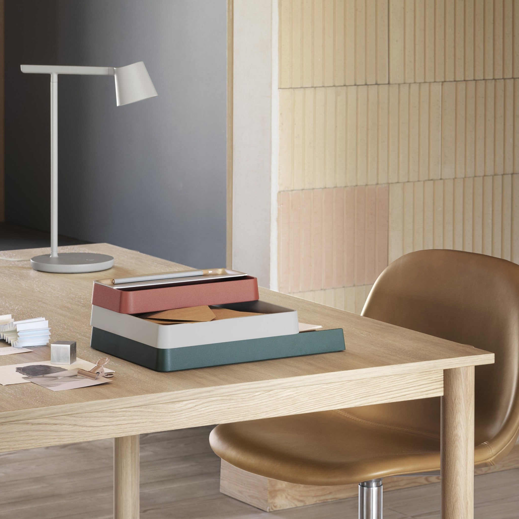 Muuto Tip Table Lamp