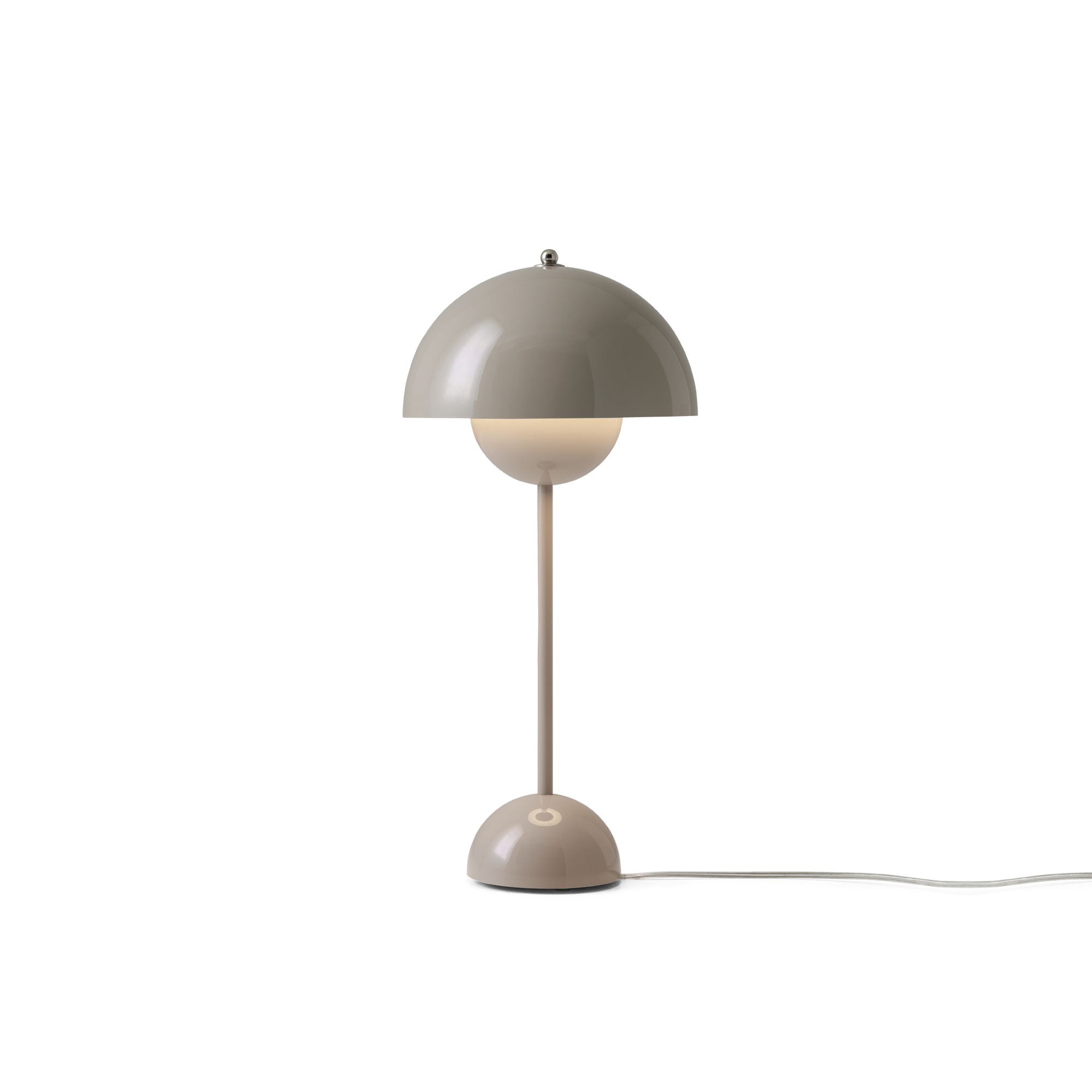 &Tradition Flowerpot Table Lamp VP3