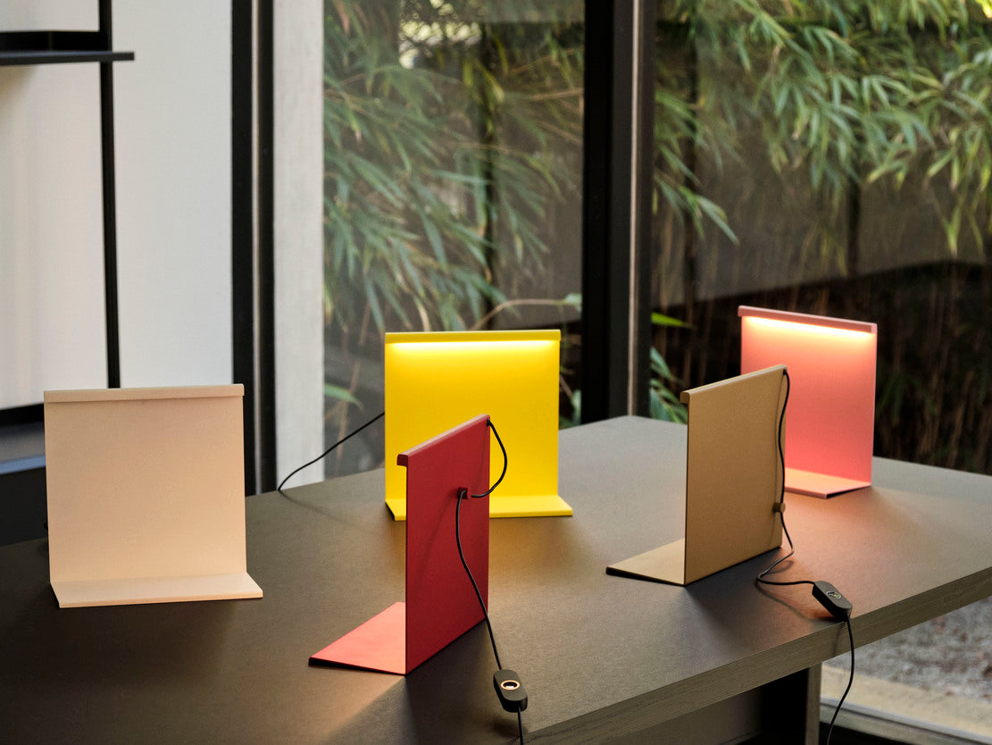 HAY / LBM TABLE LAMP ピンク HAY LBM Table Lamp | kin. Birmingham